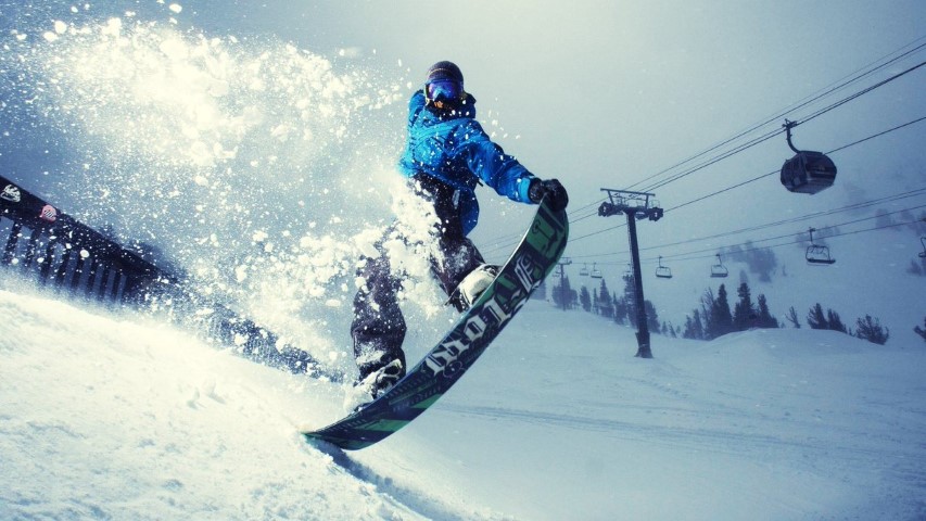 Modern snowboard-felszerelések idén télre!
