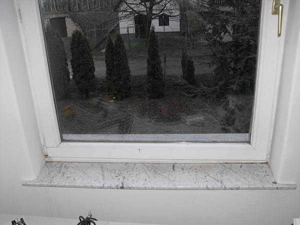 gránit ablakpárkány